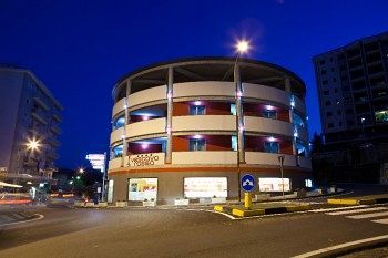 Vescovo Rosso Hotel โกเซนซา ภายนอก รูปภาพ